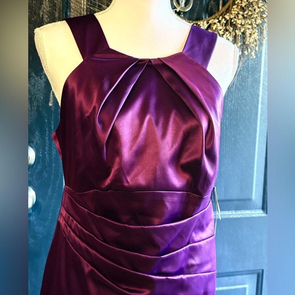 Plum Purple J. Taylor Formal Dress size 10 NWT